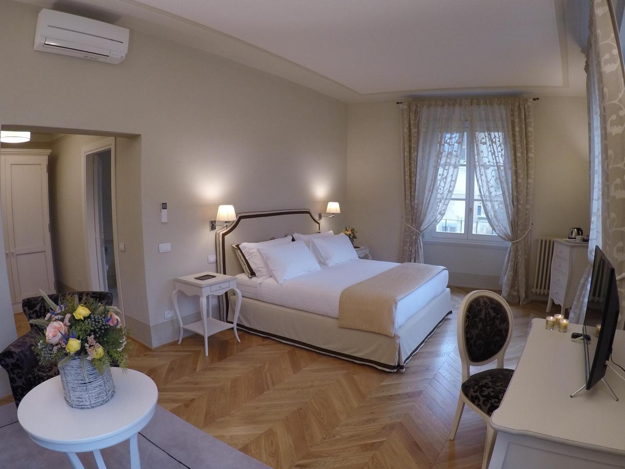 Palazzo Della Stufa Residenza D'Epoca Bed and Breakfast Firenze Eksteriør billede